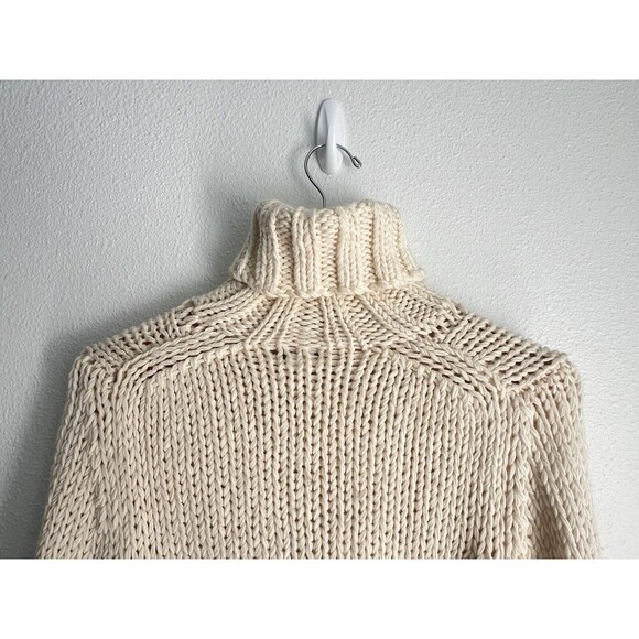 J Crew 100% Wool Aran Style Cable Knit Fisherman Hand Knit Turtleneck Sweater M - Picture 6 of 8